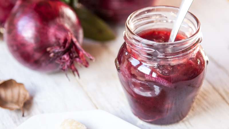 Caramelized red onions