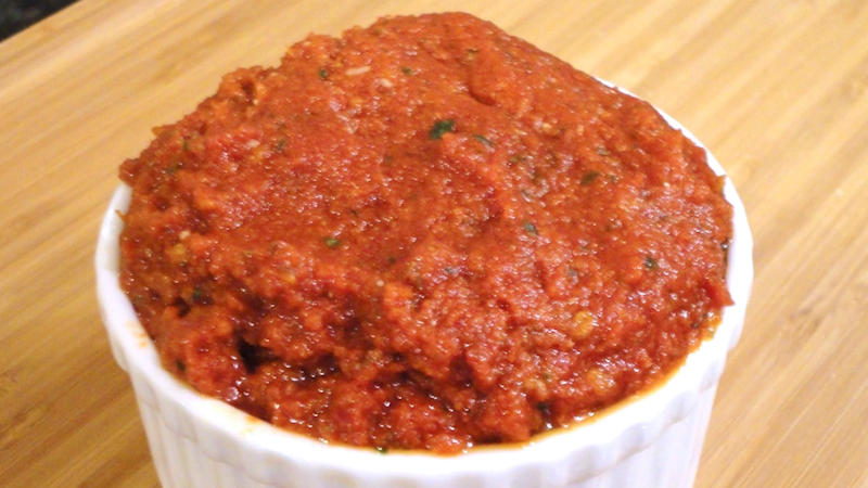 Sun-dried tomatoes tuna pesto